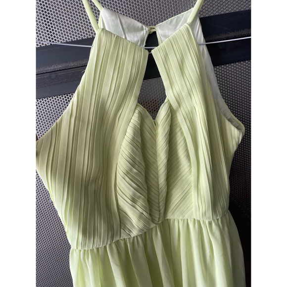 High-neck lime green dress - Picture 3 of 4